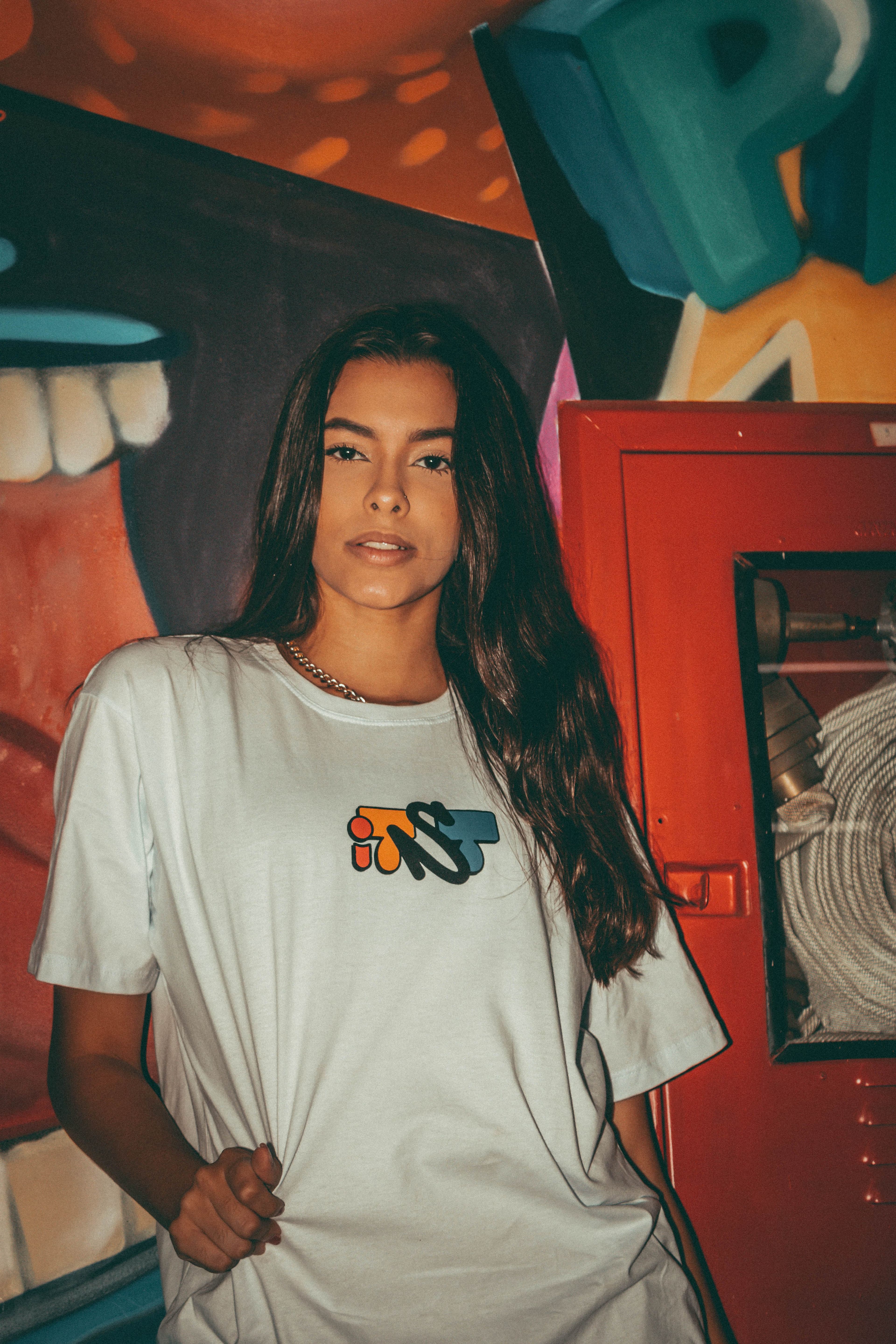 Graffiti White Statement
